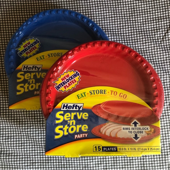 2 Packs of 15 Hefty Serve n Store 10.8” x 10” Plates (1 Red + 1 Blue) - Picture 1 of 15